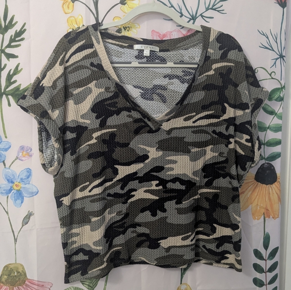 Cyrus Camouflage V-Neck Short Sleeve Top